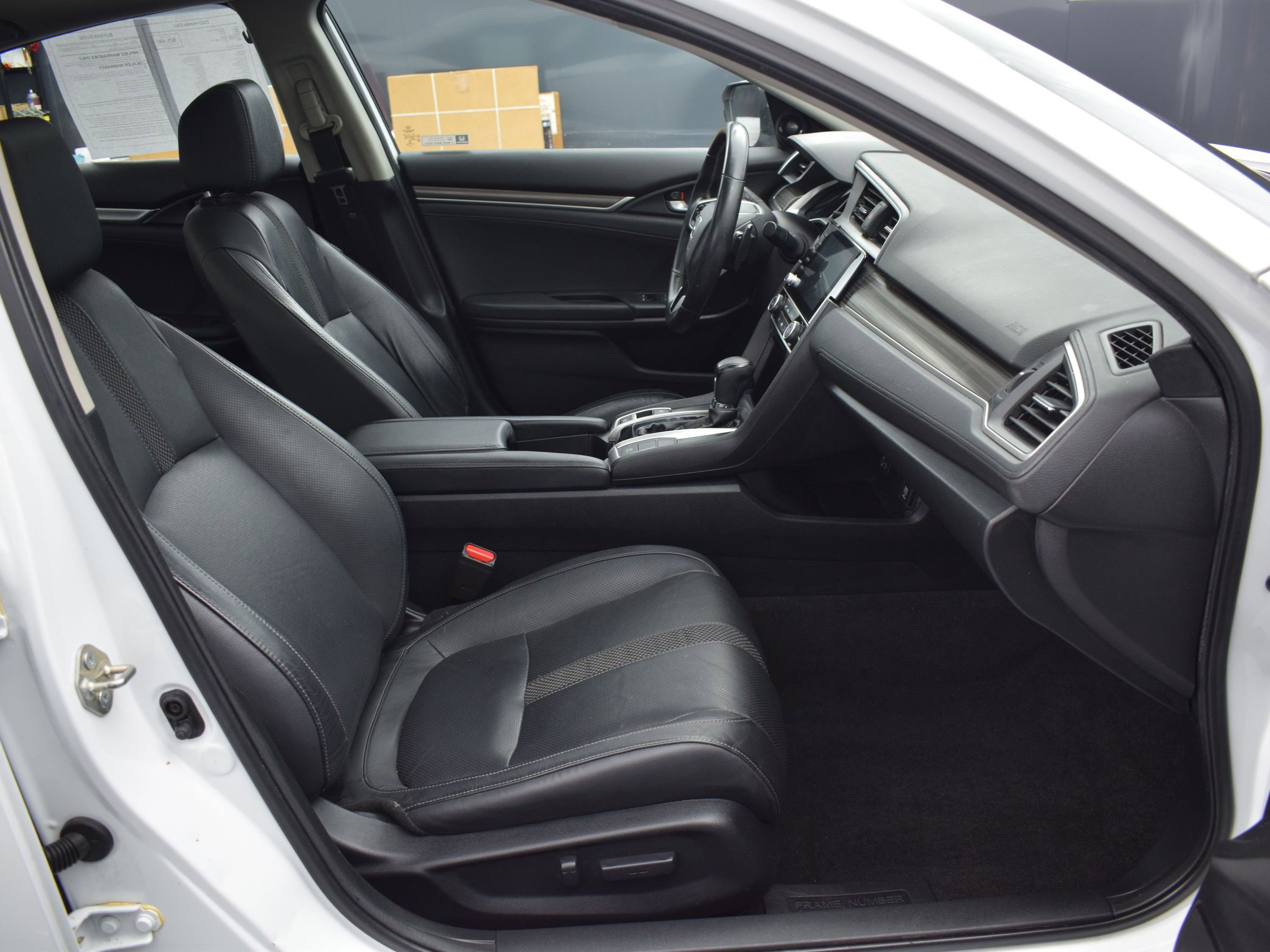 Used 2020 Honda Civic Touring image 10