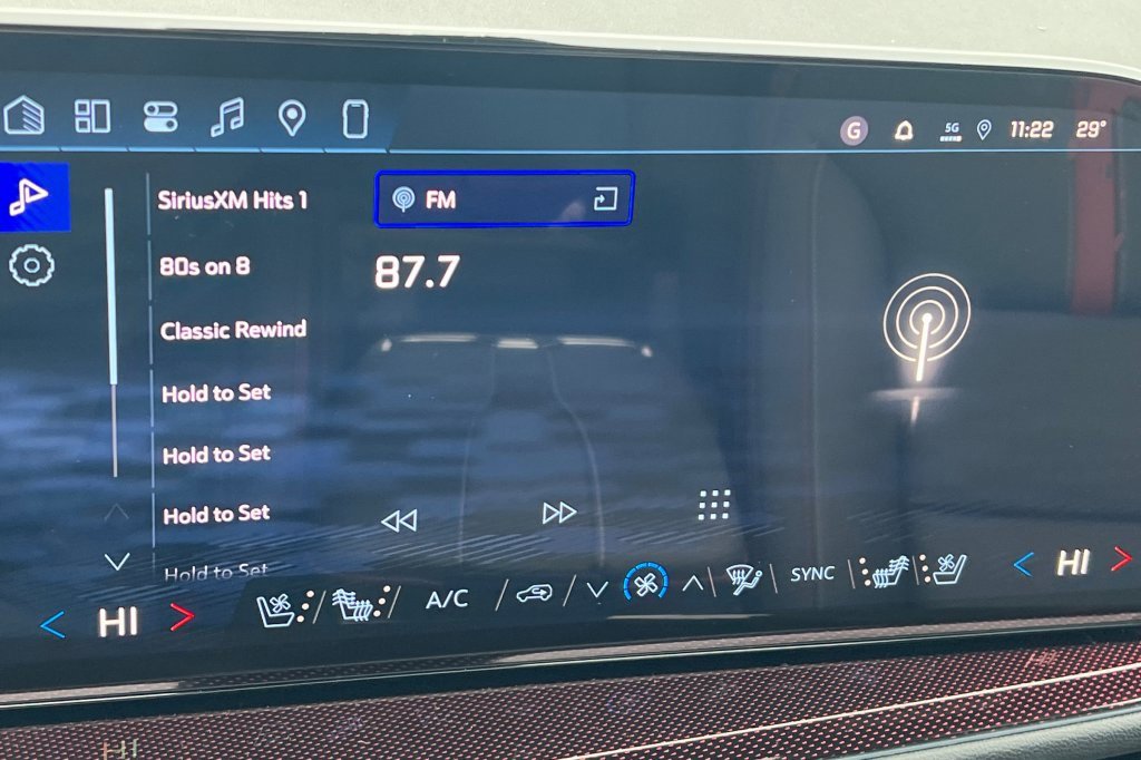 New 2026 Chevrolet Traverse RS image 16