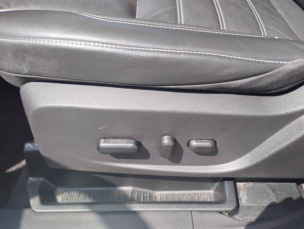 Used 2018 Ford Escape Titanium AWD/4WD image 14
