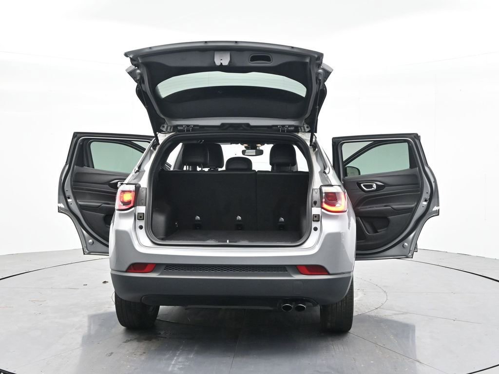 Used 2022 Jeep Compass Altitude image 46