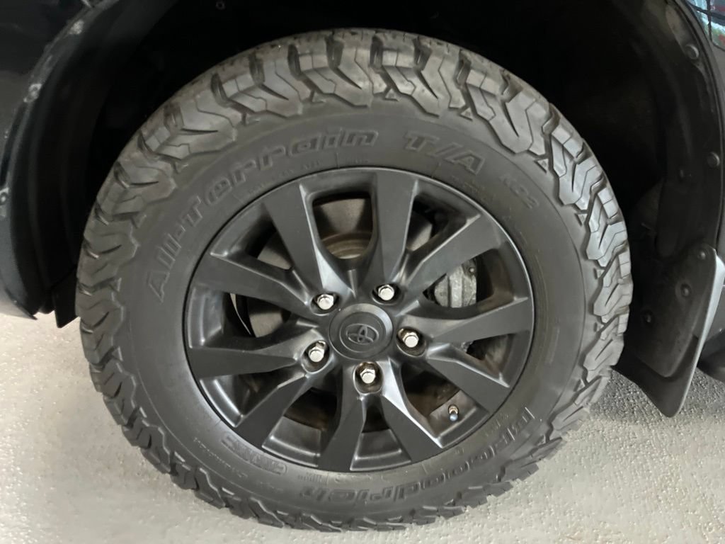 Used 2016 Toyota Land Cruiser AWD/4WD image 6