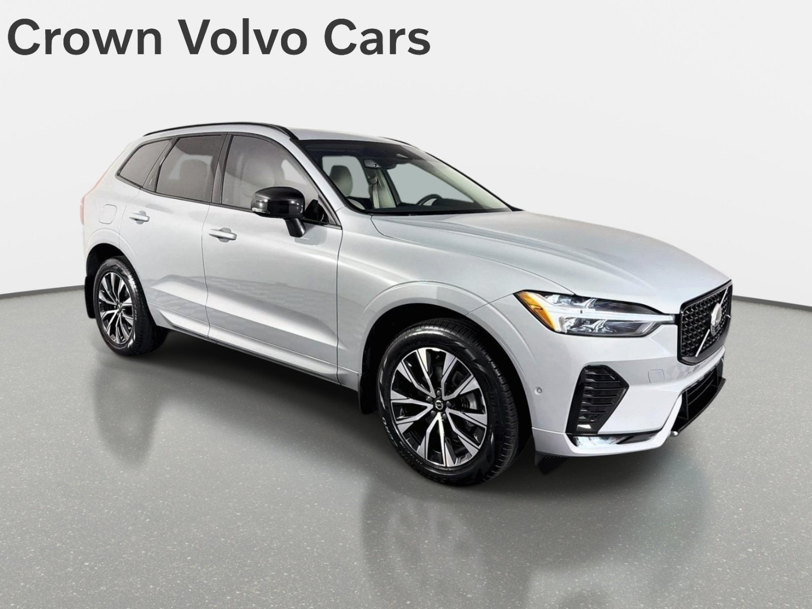 Used 2024 Volvo XC60 B5 Plus AWD/4WD image 3