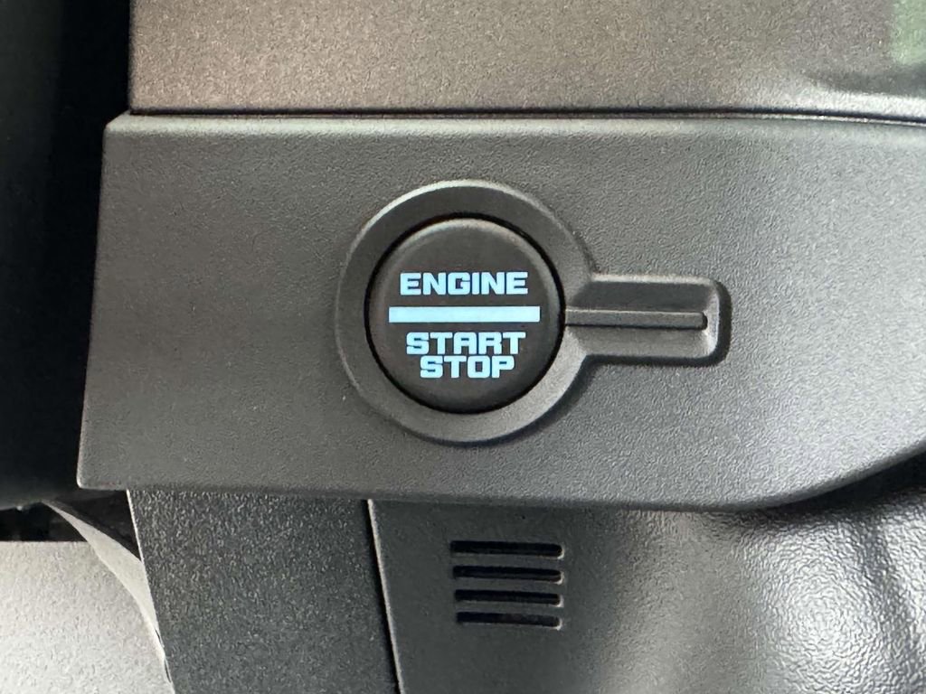 New 2025 Ford Bronco Big Bend w/ Black Diamond Package image 8