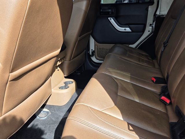 Used 2016 Jeep Wrangler Unlimited Sahara w/ Connectivity Group image 8