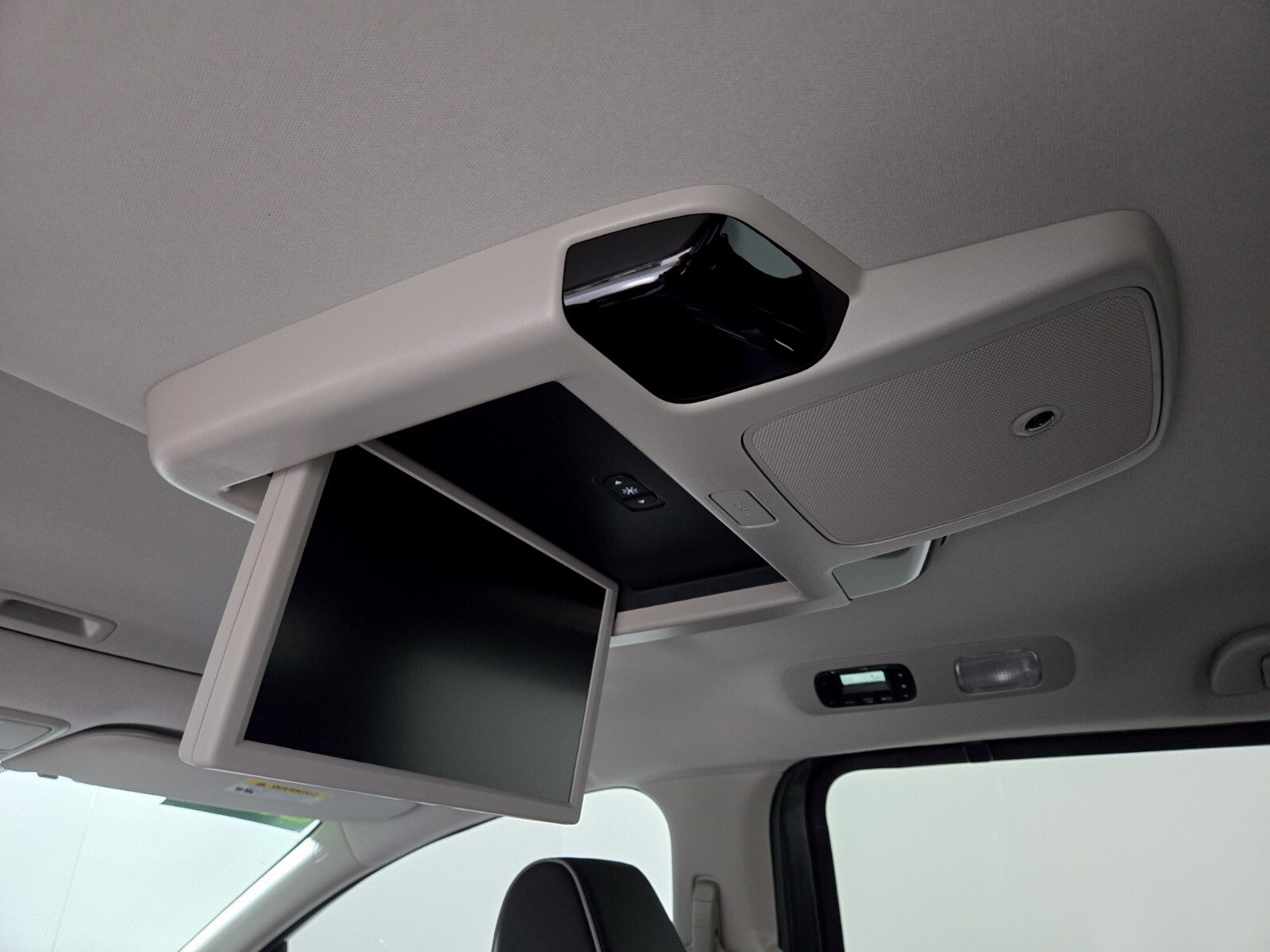 Used 2026 Honda Odyssey Elite image 14