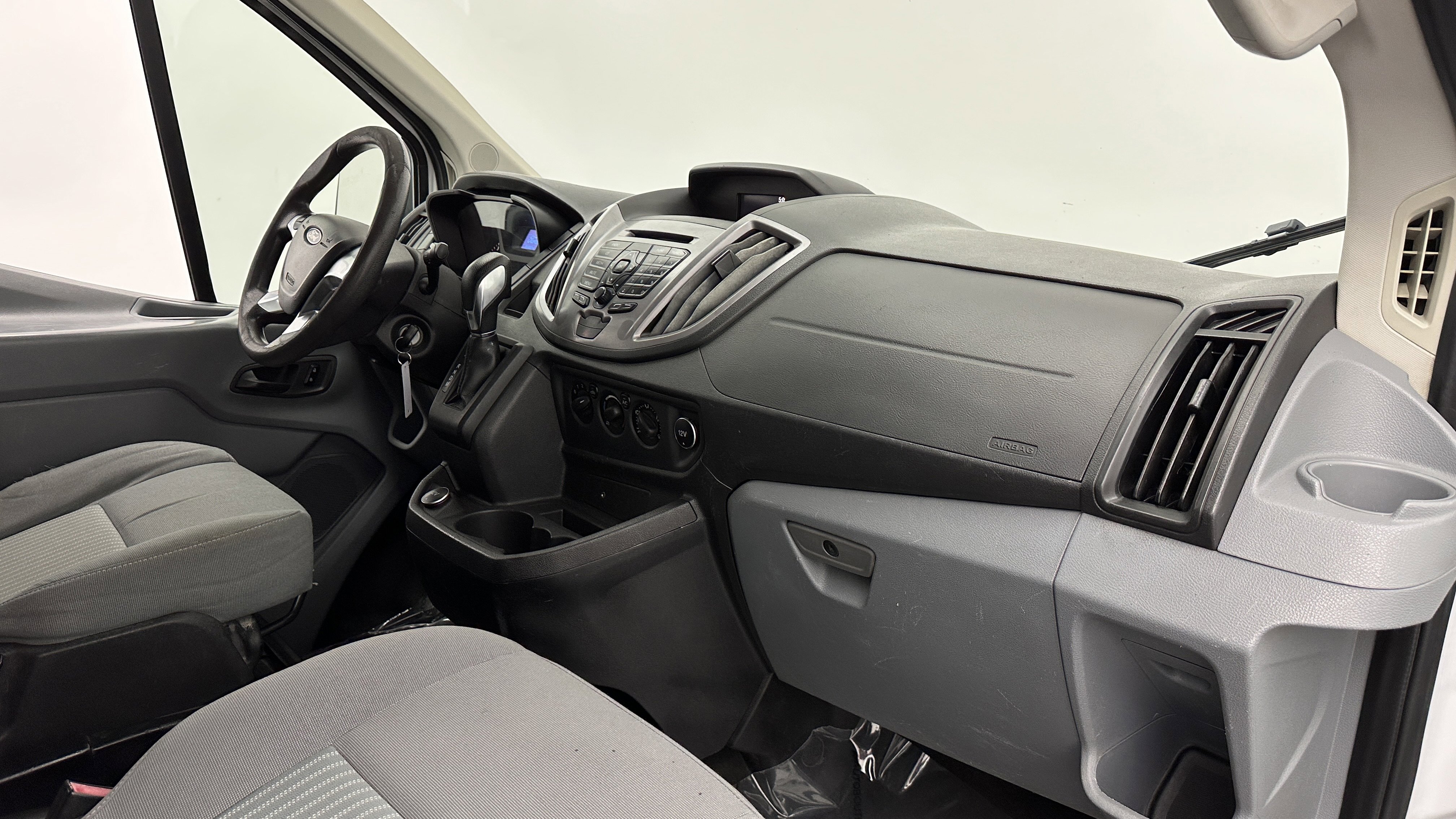 Used 2018 Ford Transit 350 XLT RWD image 31