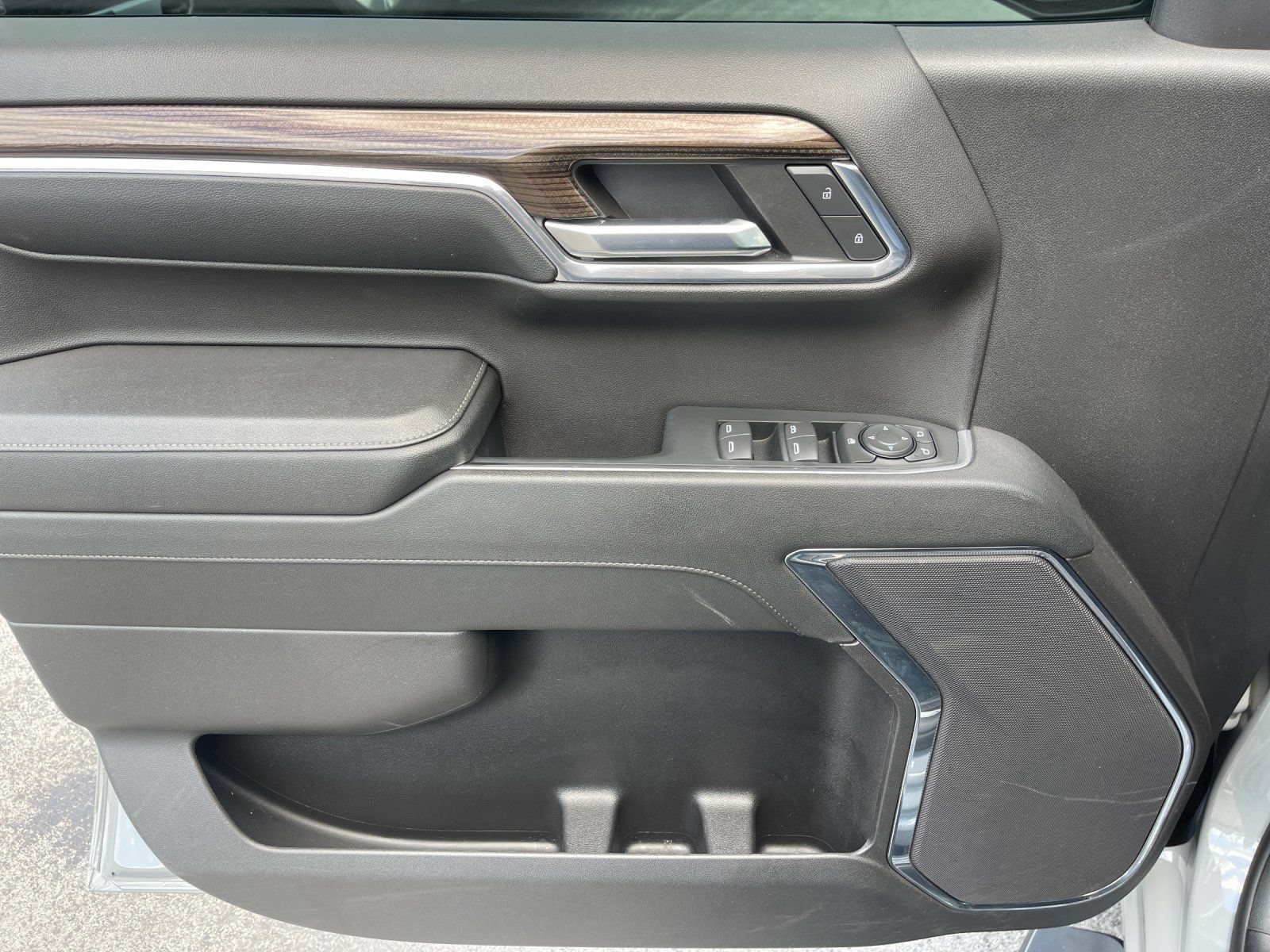 Used 2024 Chevrolet Silverado 1500 RST w/ LPO, Dark Essentials Package RWD image 12