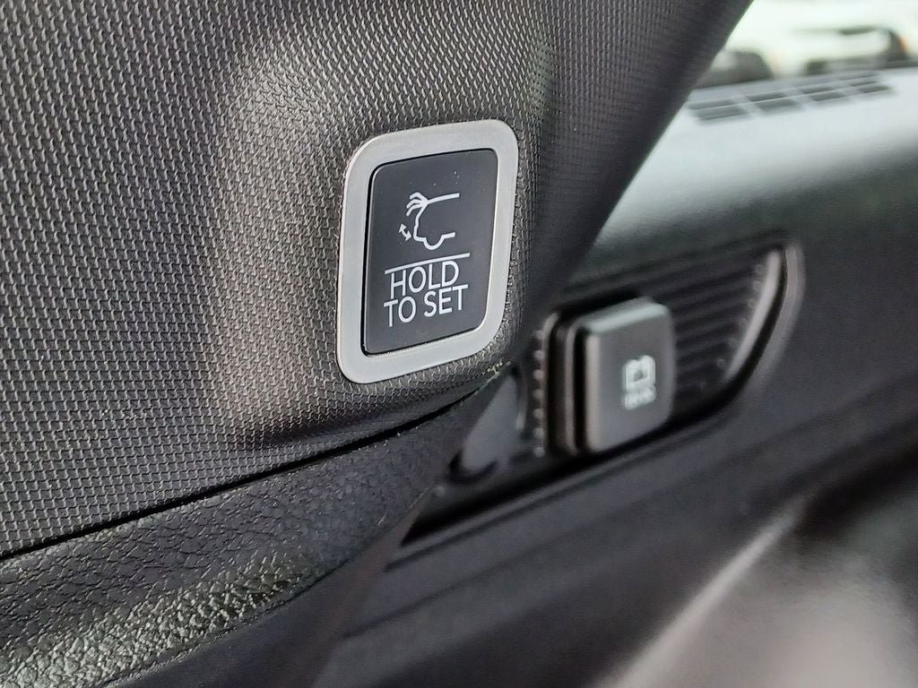 New 2026 Jeep Grand Cherokee Altitude AWD/4WD image 8
