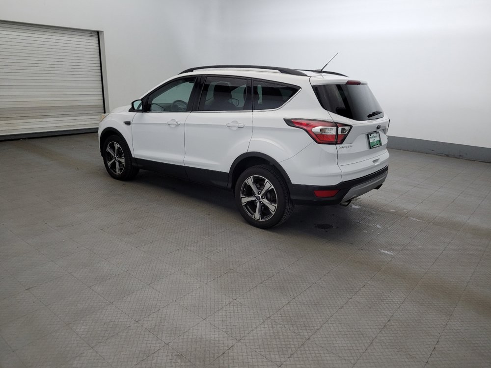 Used 2017 Ford Escape SE w/ SE Leather Comfort Package AWD/4WD image 3
