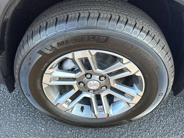 New 2027 GMC Terrain Elevation FWD image 18