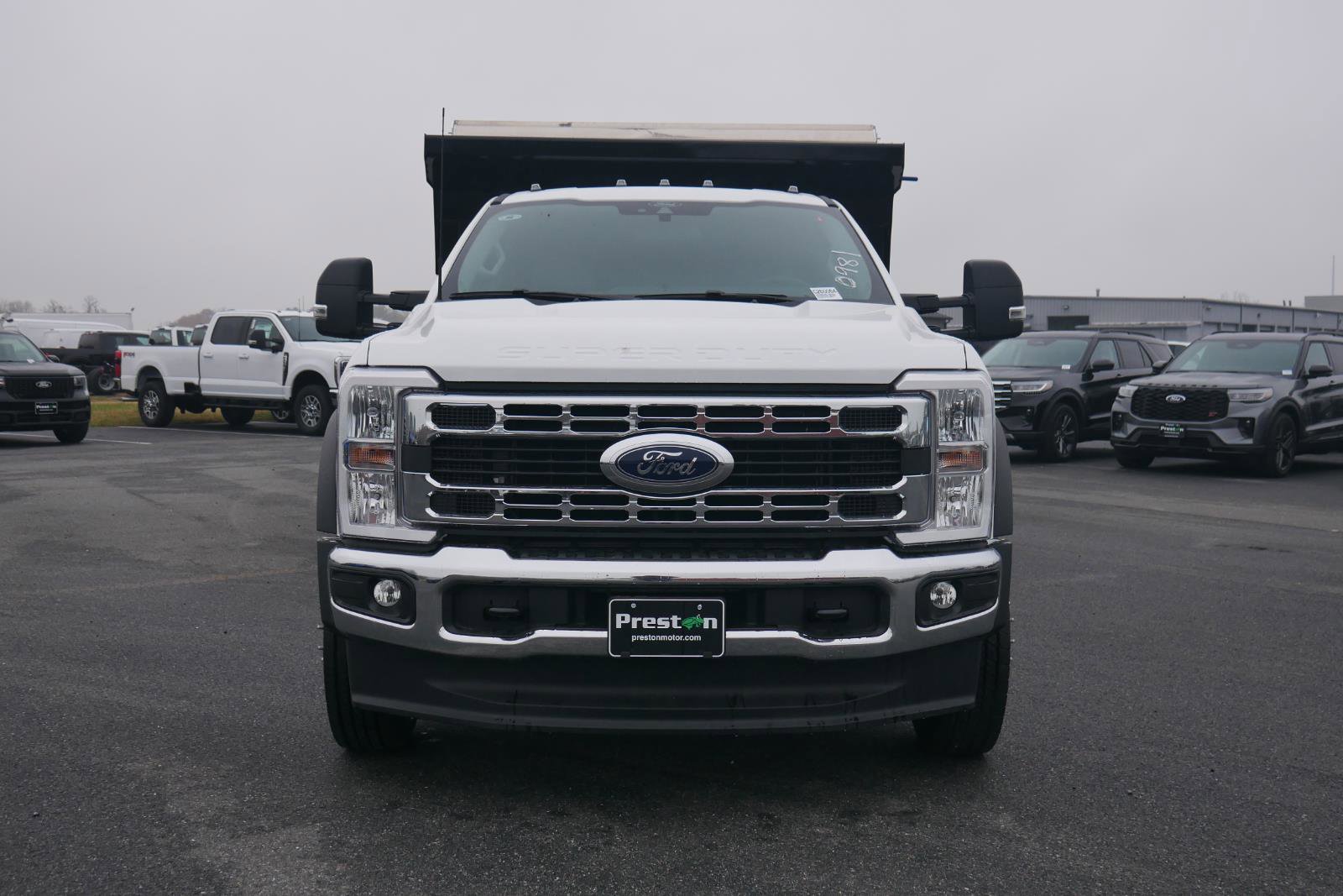 New 2026 Ford F550 4x4 Crew Cab image 2