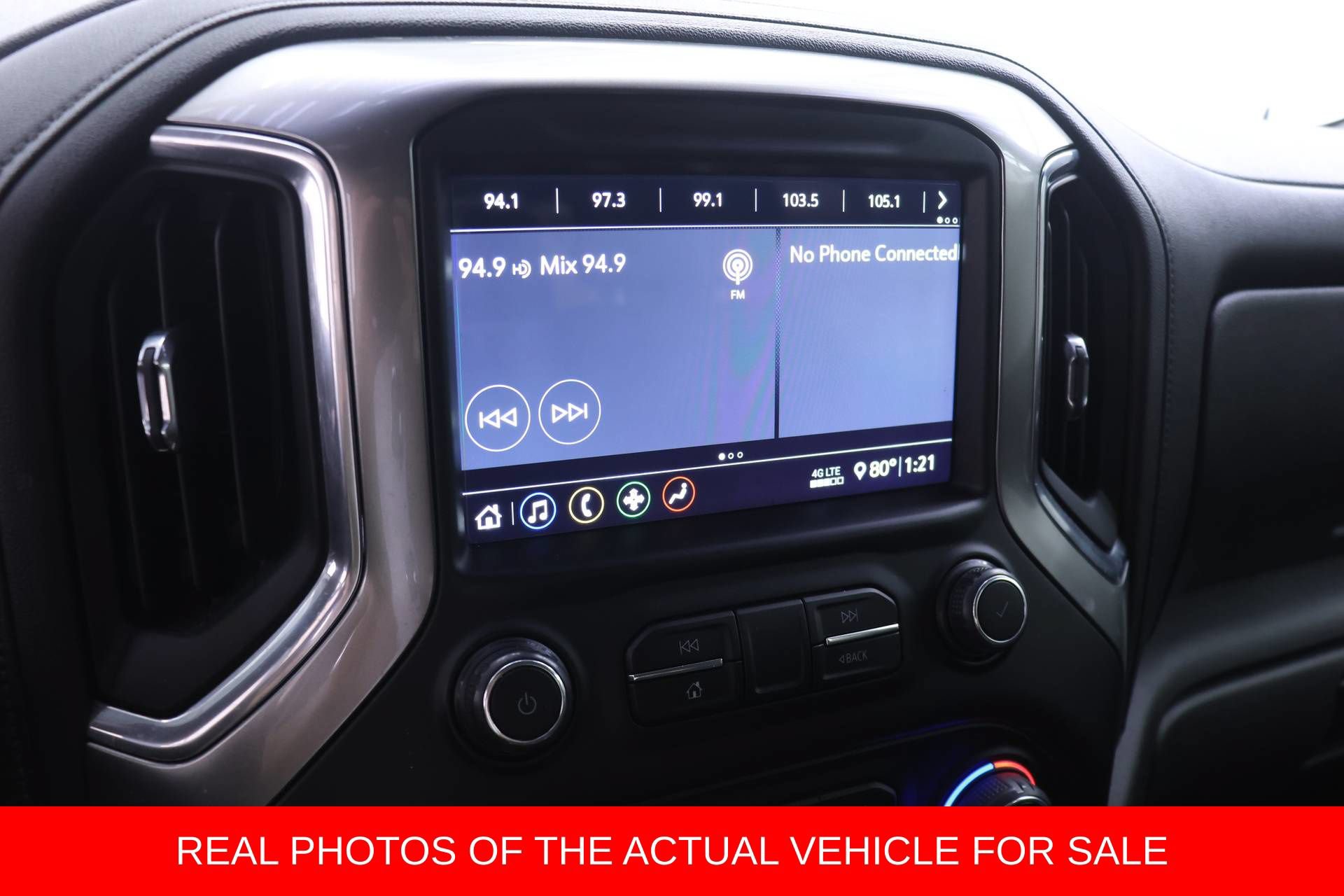 Used 2020 Chevrolet Silverado 1500 RST AWD/4WD image 8