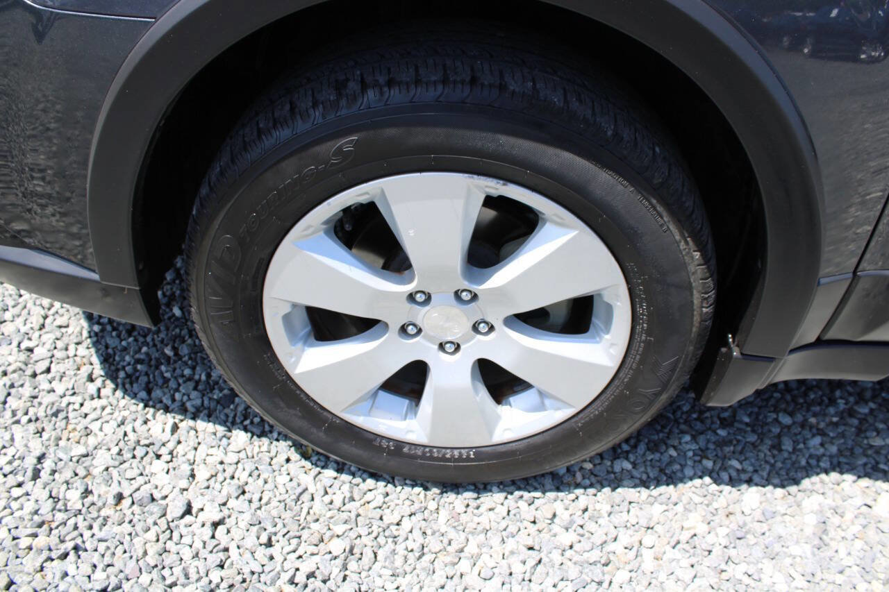 Used 2012 Subaru Outback 2.5i Premium w/ All-Weather Pkg AWD/4WD image 24