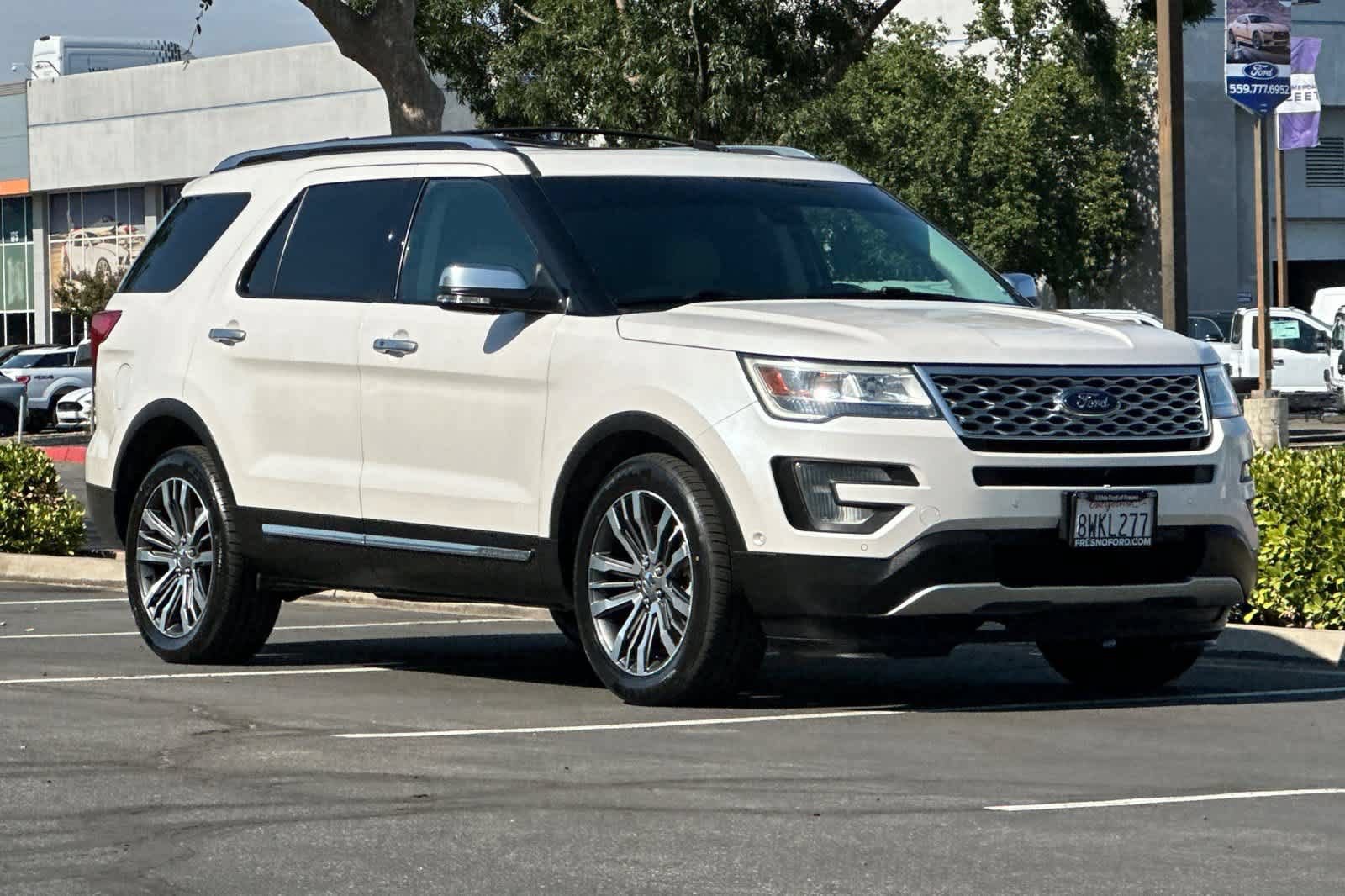 Certified 2017 Ford Explorer Platinum AWD/4WD image 10