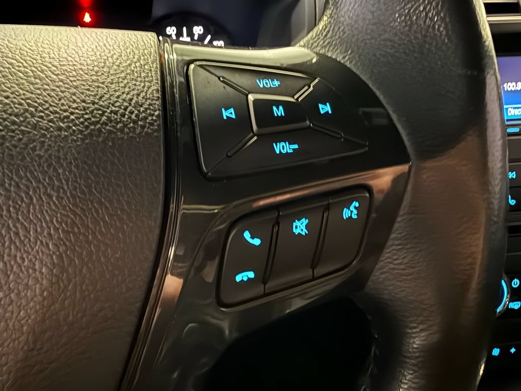 Used 2017 Ford Explorer XLT FWD image 26