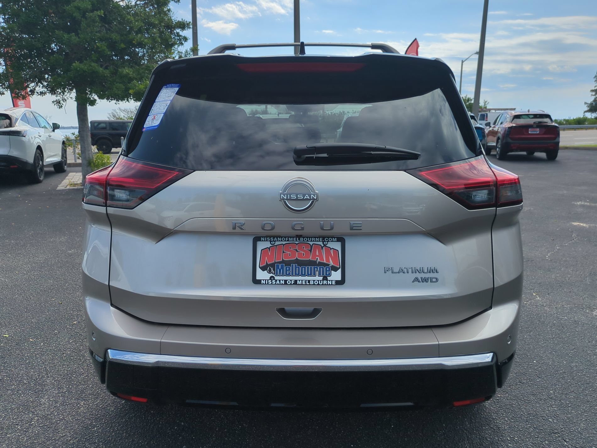 New 2026 Nissan Rogue Platinum w/ Platinum Premium Package AWD/4WD image 5