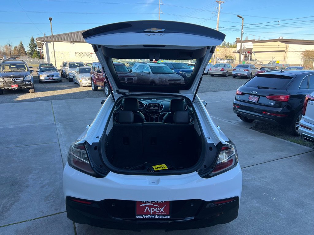 Used 2017 Chevrolet Volt Premier w/ Driver Confidence II Package image 14