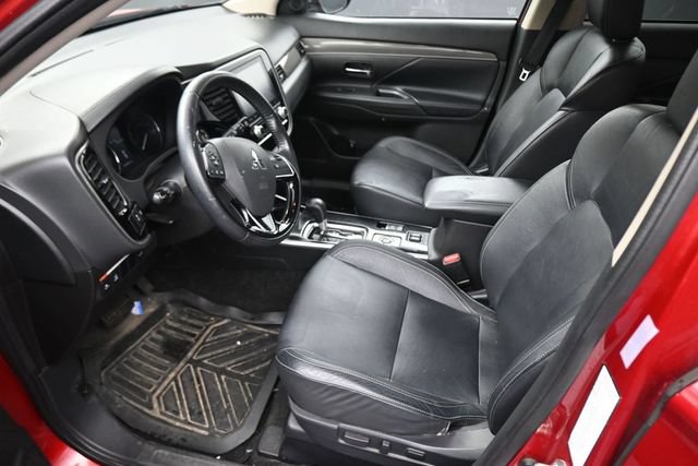 Used 2020 Mitsubishi Outlander SE AWD/4WD image 21