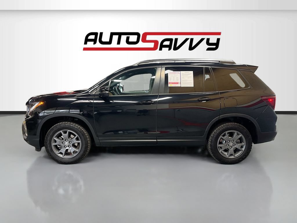 Used 2025 Honda Passport TrailSport image 4