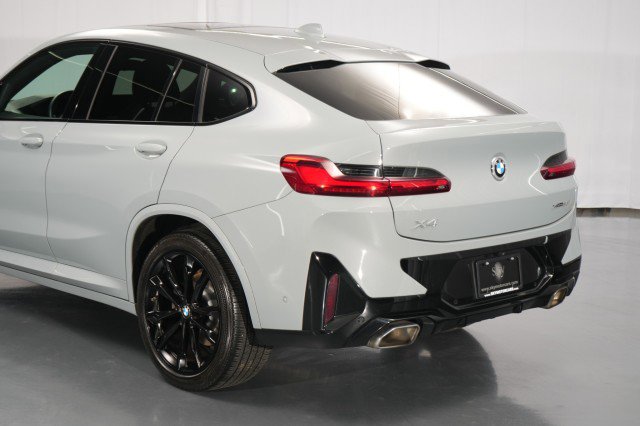 Used 2022 BMW X4 xDrive30i w/ M Sport Package 2 image 14