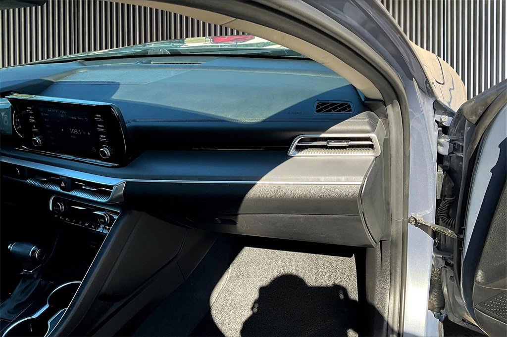 Used 2023 Kia K5 LXS image 16