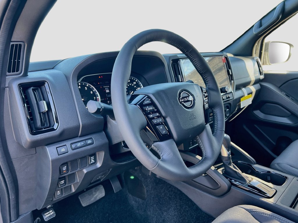 New 2027 Nissan Frontier SV RWD image 9