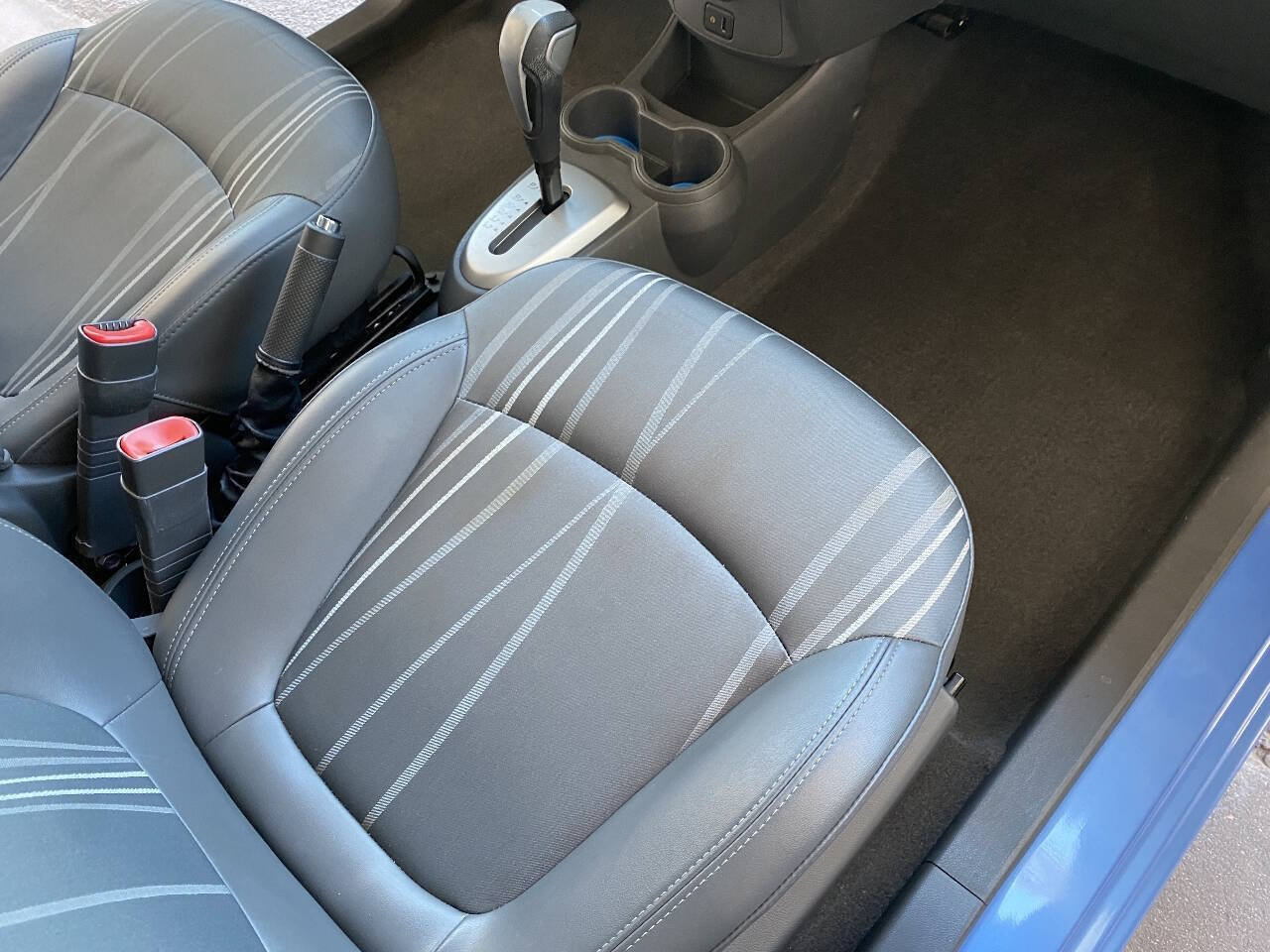 Used 2013 Chevrolet Spark LT FWD image 30