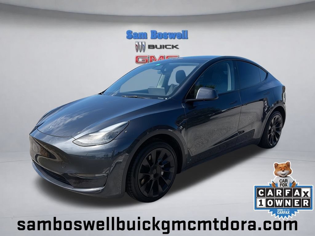 Used 2024 Tesla Model Y Long Range AWD/4WD image 1
