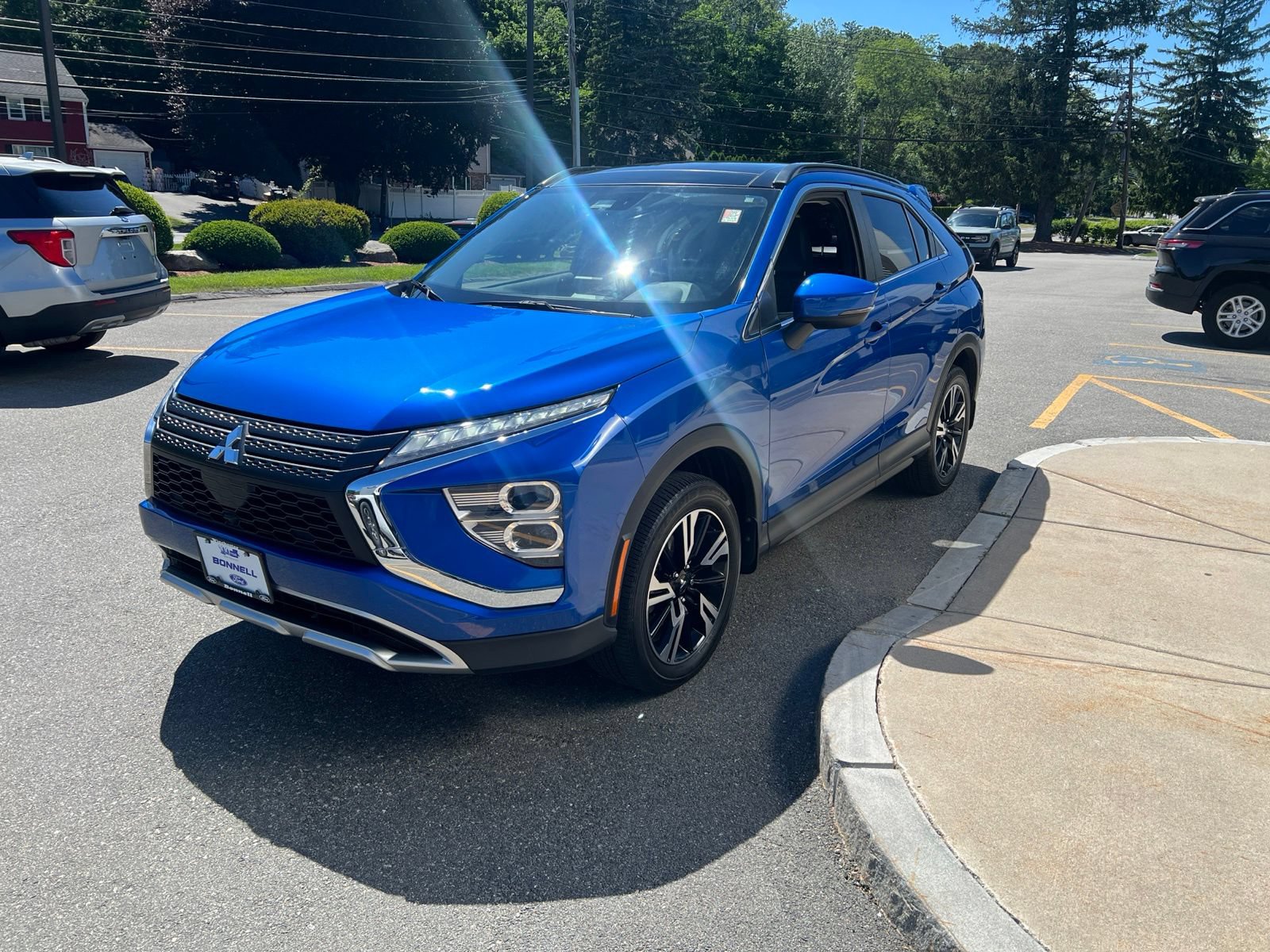 Used 2023 Mitsubishi Eclipse Cross AWD image 2