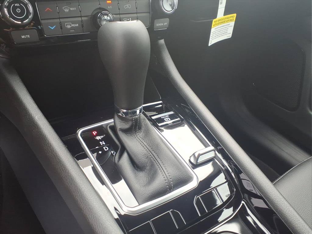 New 2026 Jeep Compass Latitude AWD/4WD image 10