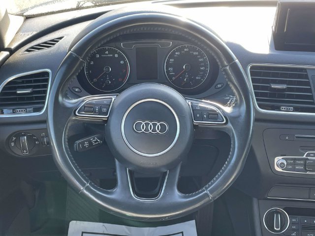 Used 2018 Audi Q3 2.0T Premium w/ Convenience Package AWD/4WD image 14