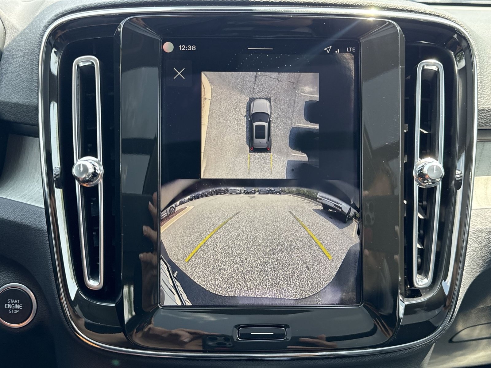 Used 2026 Volvo XC40 B5 Plus AWD/4WD image 19