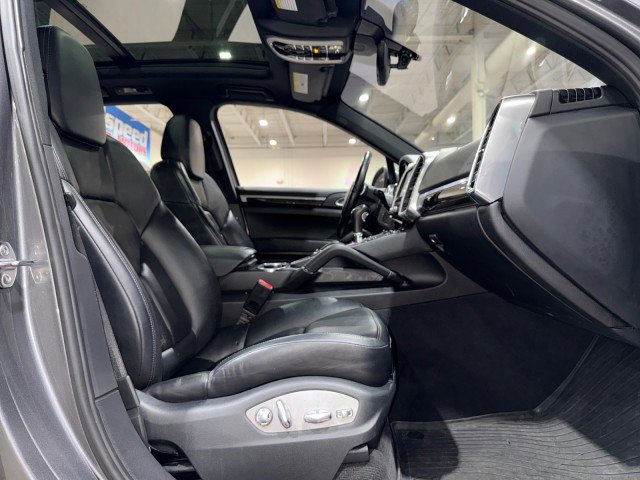 Used 2012 Porsche Cayenne S w/ Premium Pkg Plus image 63