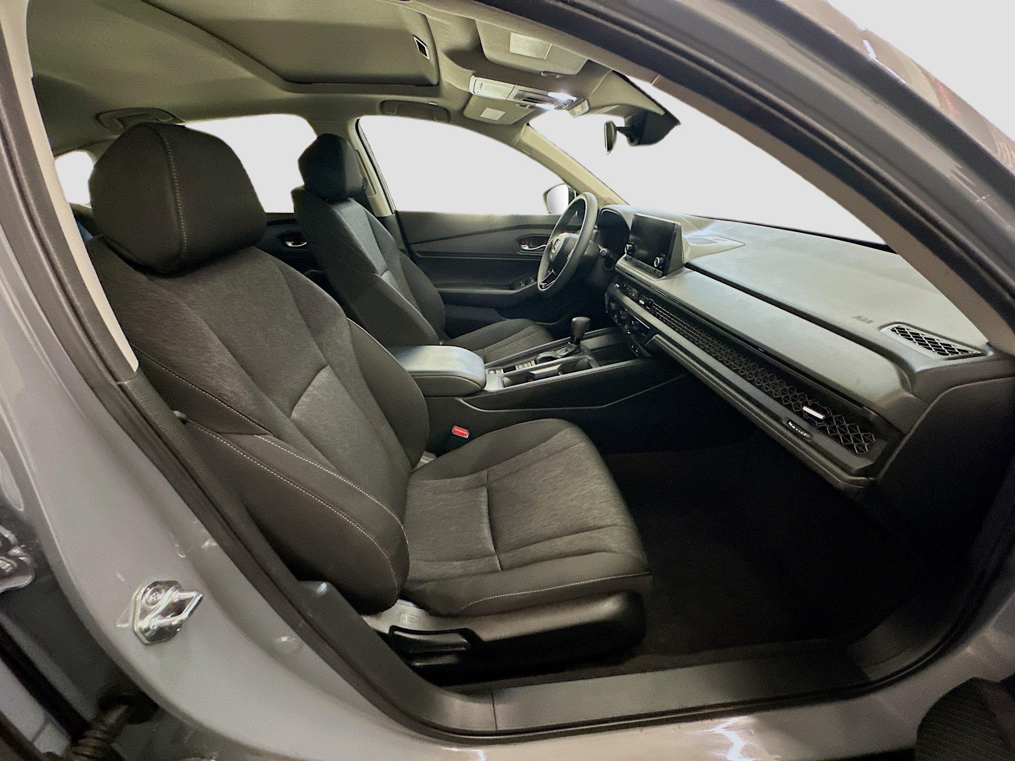 Used 2025 Honda Accord SE image 31