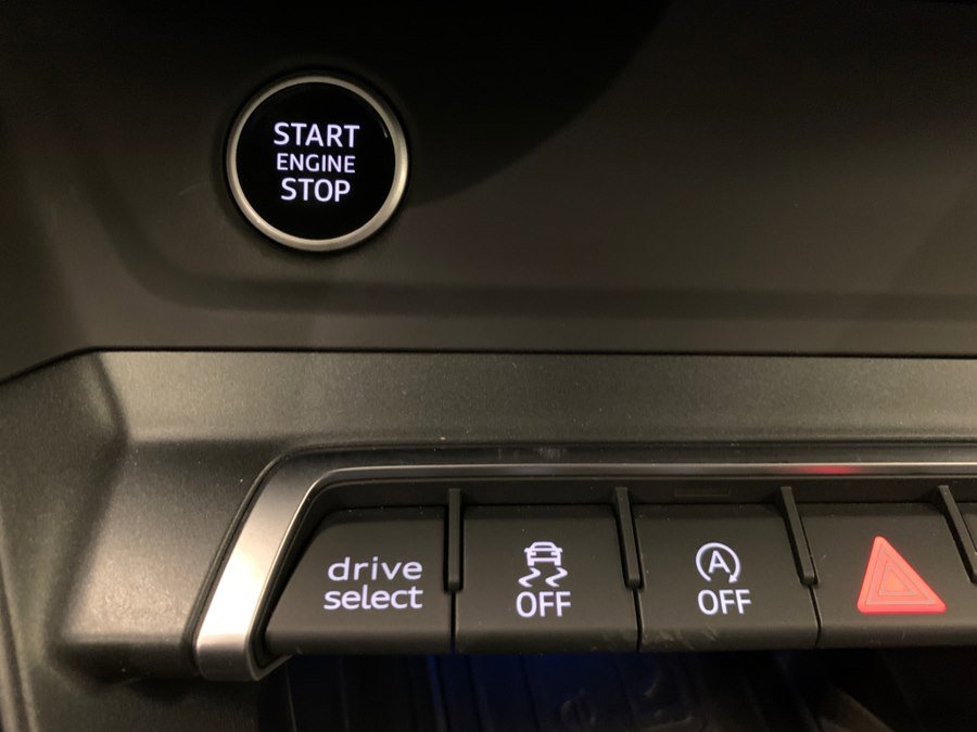 Used 2023 Audi Q3 2.0T Premium Plus w/ Premium Plus Package image 39