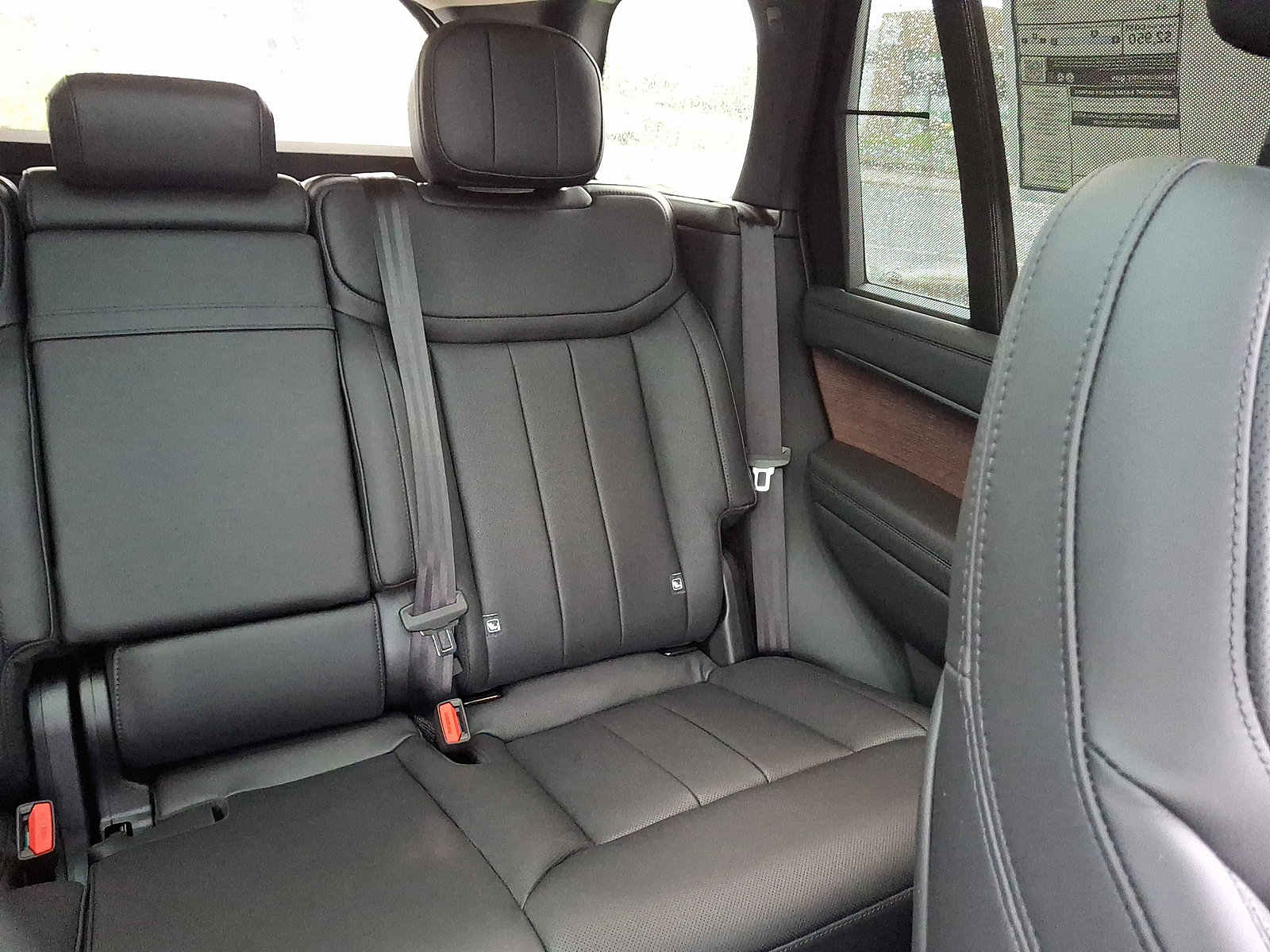 New 2026 Land Rover Range Rover SE AWD/4WD image 17