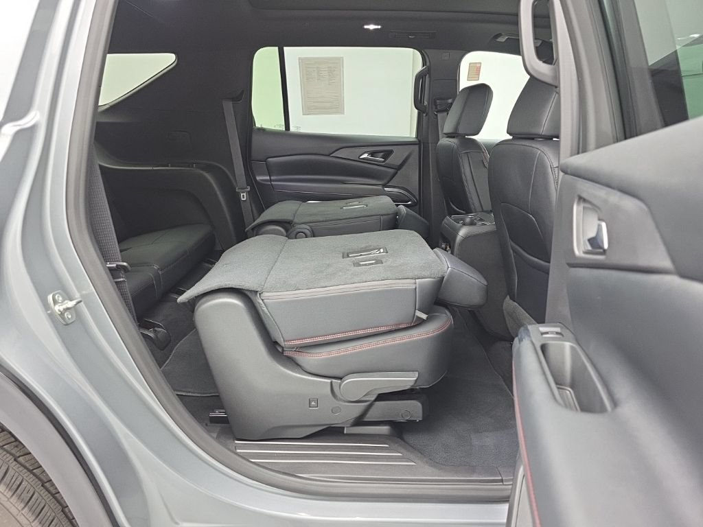 Used 2026 Chevrolet Traverse RS AWD/4WD image 54