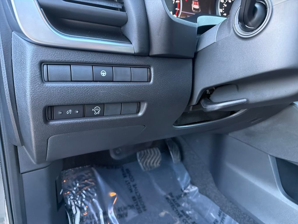 Certified 2023 Nissan Rogue SV image 20