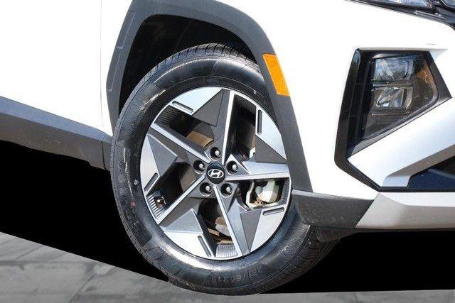 Used 2025 Hyundai Tucson SEL AWD/4WD image 3