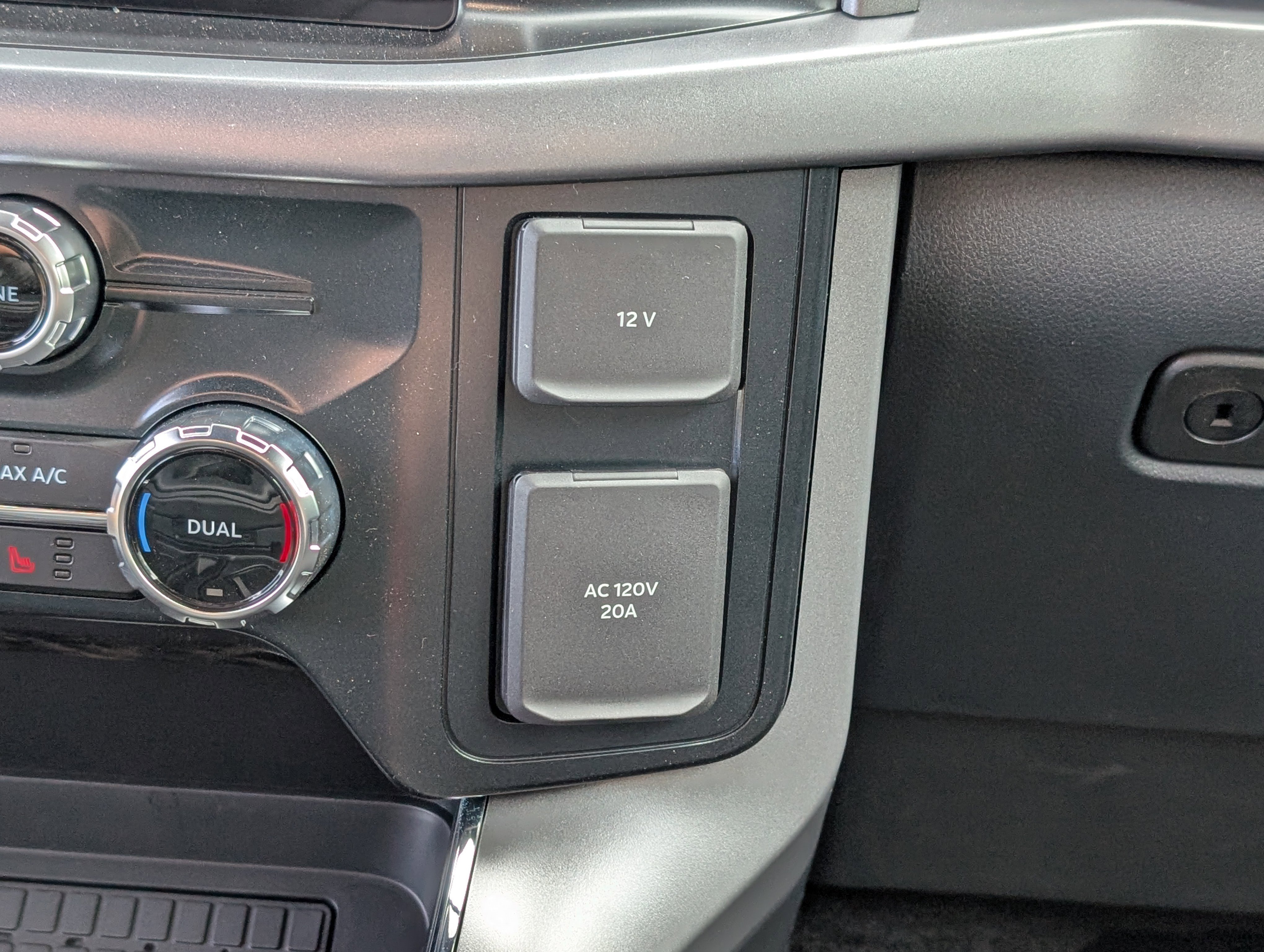 New 2025 Ford F150 XLT w/ Equipment Group 302A MID image 25