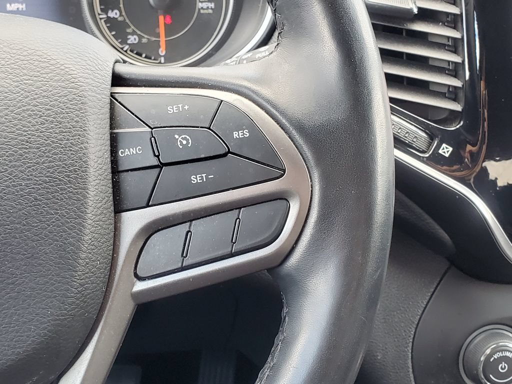 Used 2020 Jeep Cherokee Limited AWD/4WD image 16