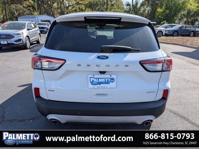Used 2020 Ford Escape SE image 5