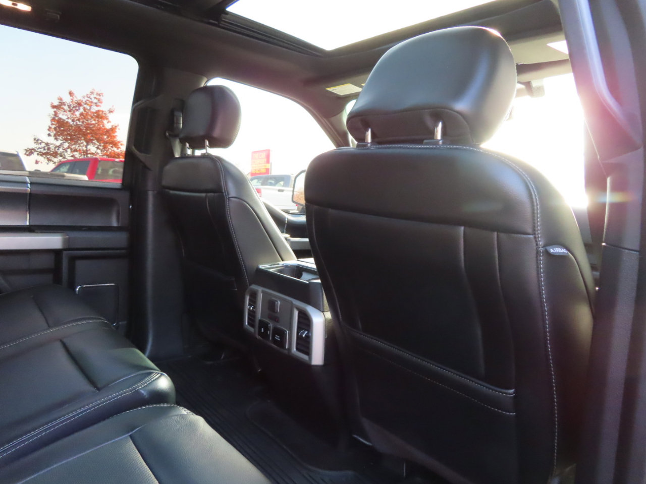 Used 2019 Ford F150 Lariat w/ Equipment Group 502A Luxury image 50
