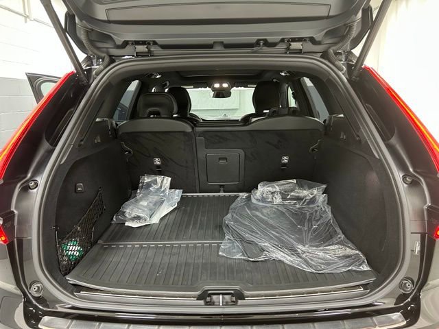 Certified 2025 Volvo XC60 T8 Ultra image 7