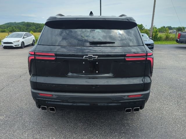 Used 2024 Chevrolet Traverse LT w/ Midnight/Sport Edition AWD/4WD image 32