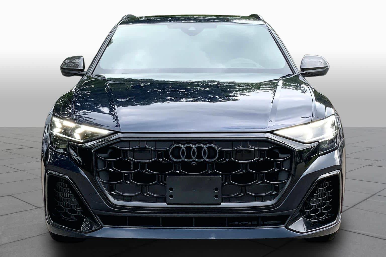 Used 2024 Audi SQ8 Prestige w/ Prestige Package AWD/4WD image 4