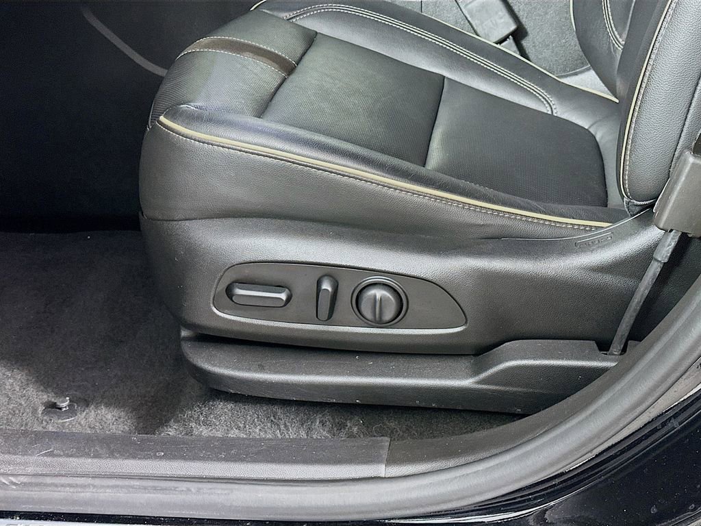 Used 2019 Chevrolet Blazer Premier w/ Driver Confidence II Package image 22