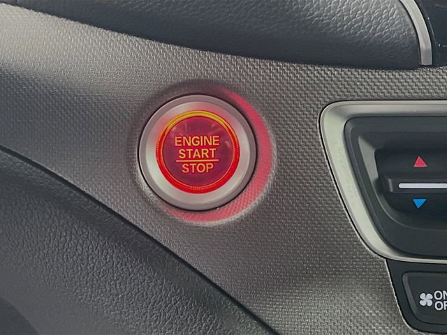 Used 2025 Honda Ridgeline Sport image 19