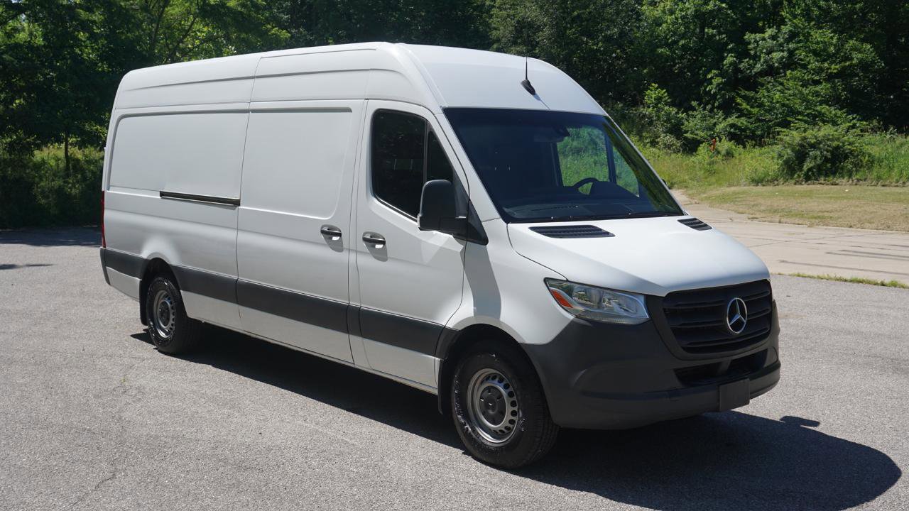 Used 2022 Mercedes-Benz Sprinter 2500 image 7