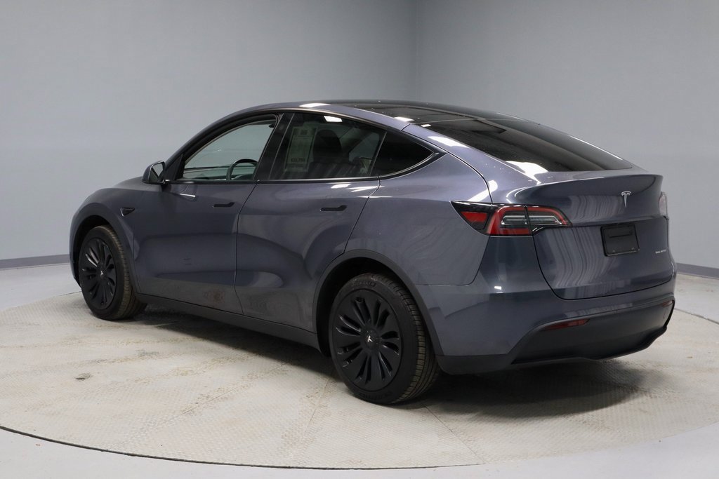 Used 2023 Tesla Model Y Long Range image 12